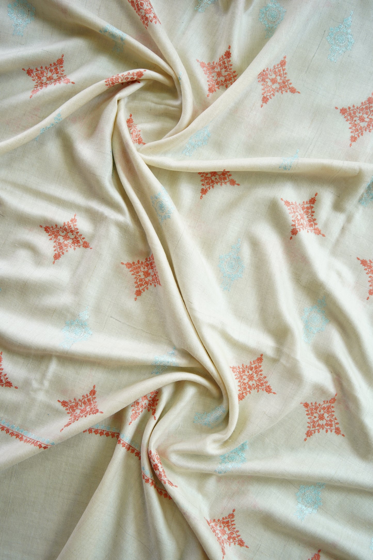 white butis GI embroidery pashmina shawl 0027