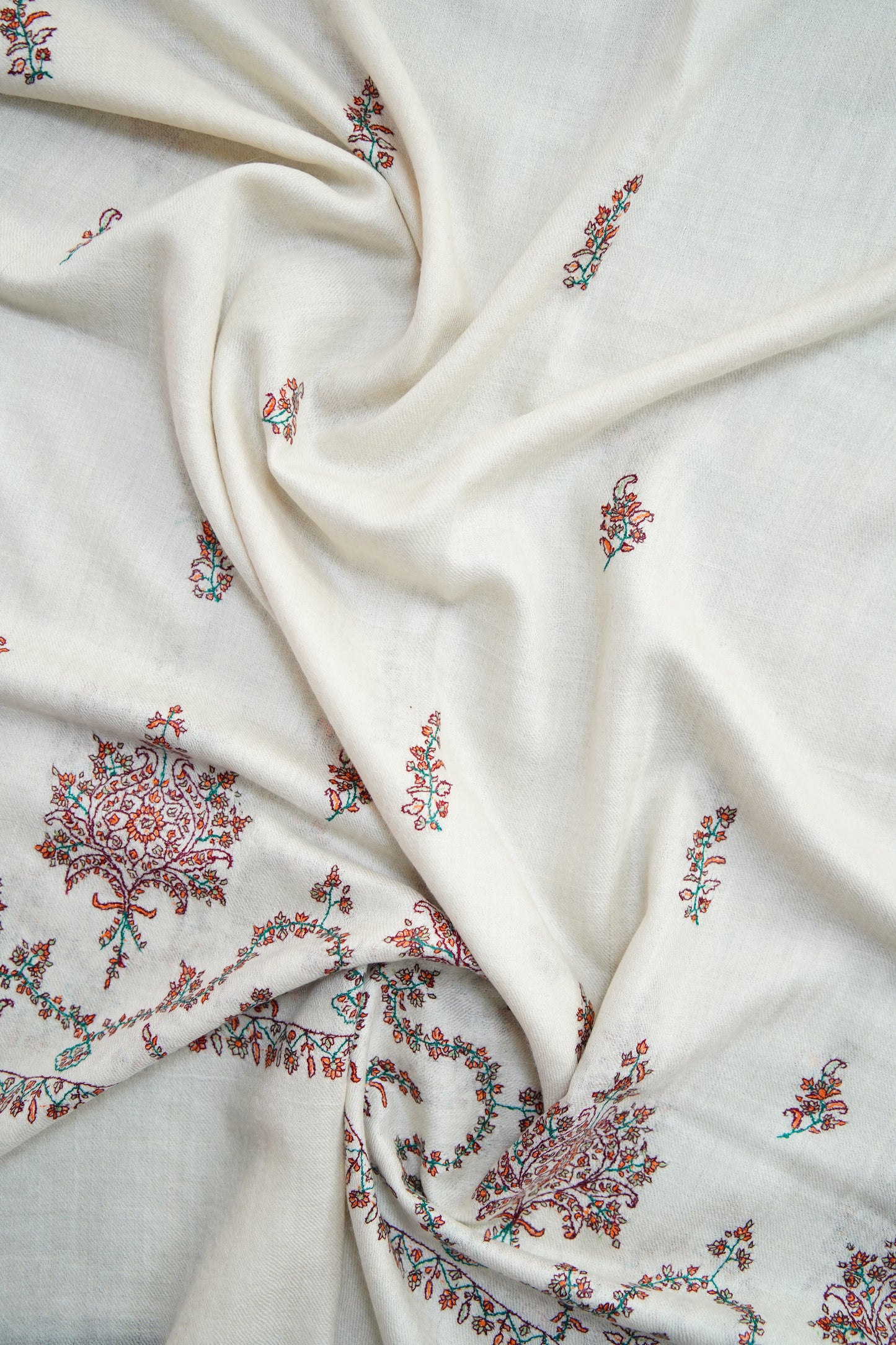 white GI butis embroidery pashmina stole 0113