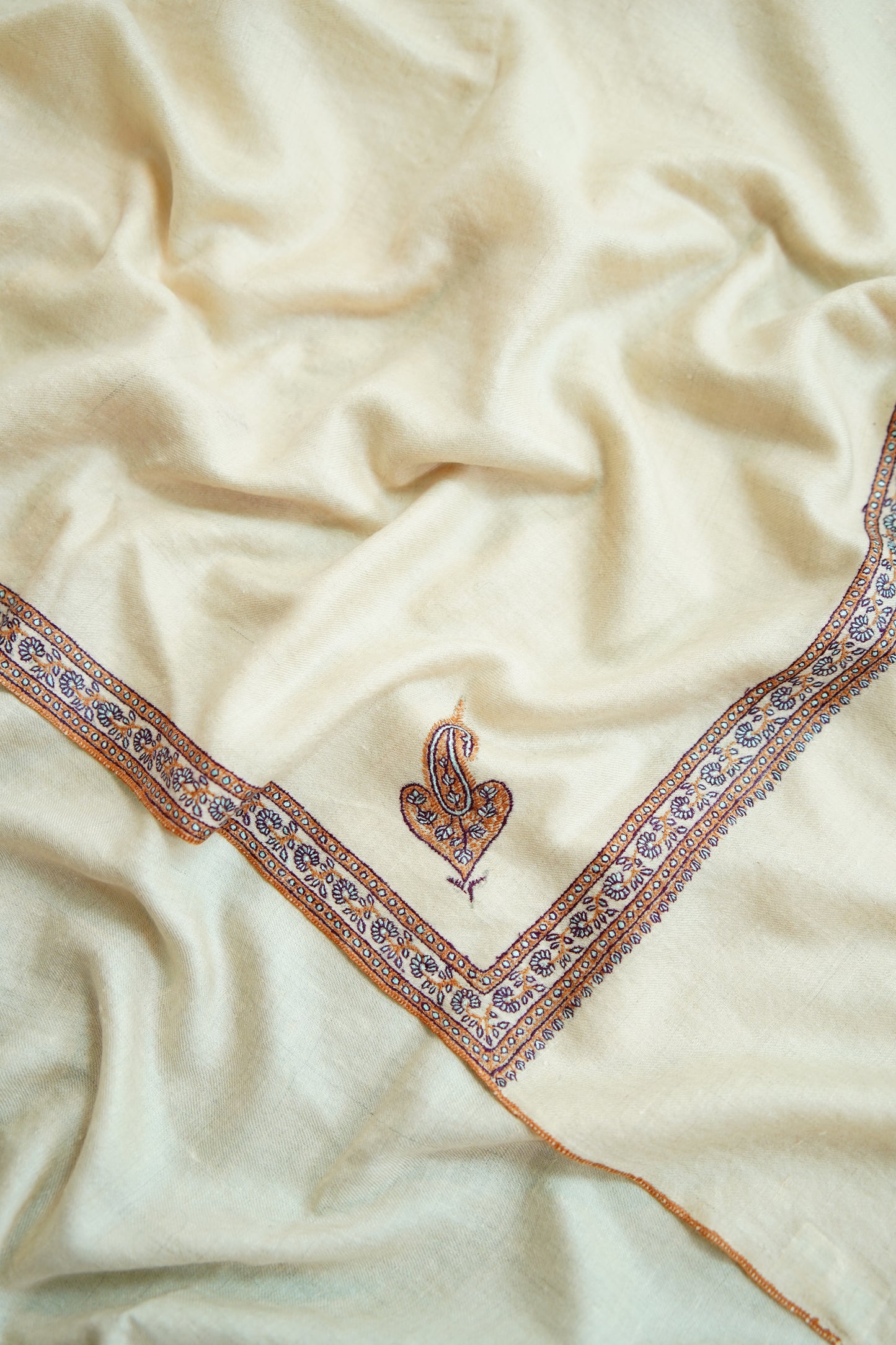 creamy yellow GI embroidery pashmina shawl 0148