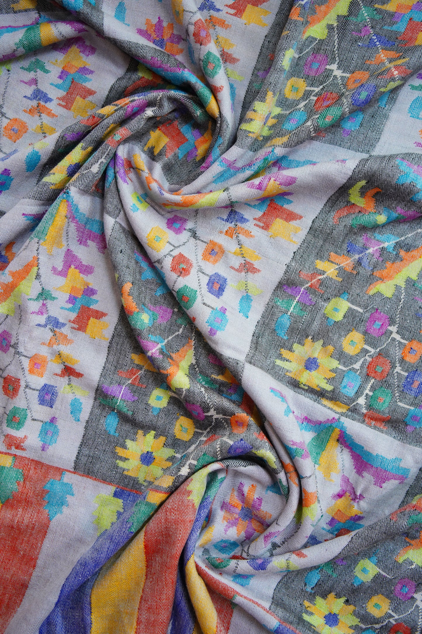 multi-coloured GI kani jamma pashmina shawl 0179