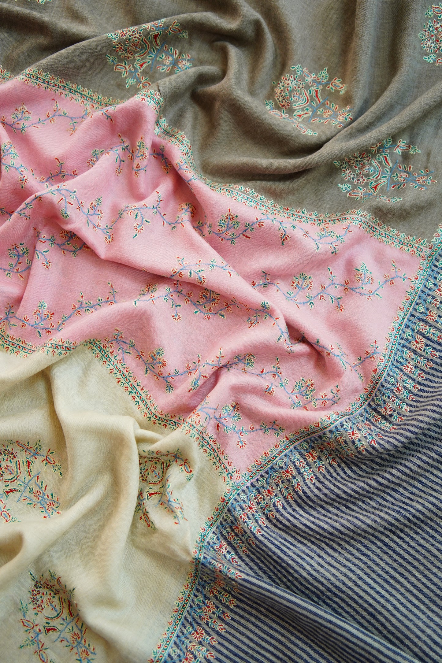 tri-colour GI embroidery pashmina shawl 0189
