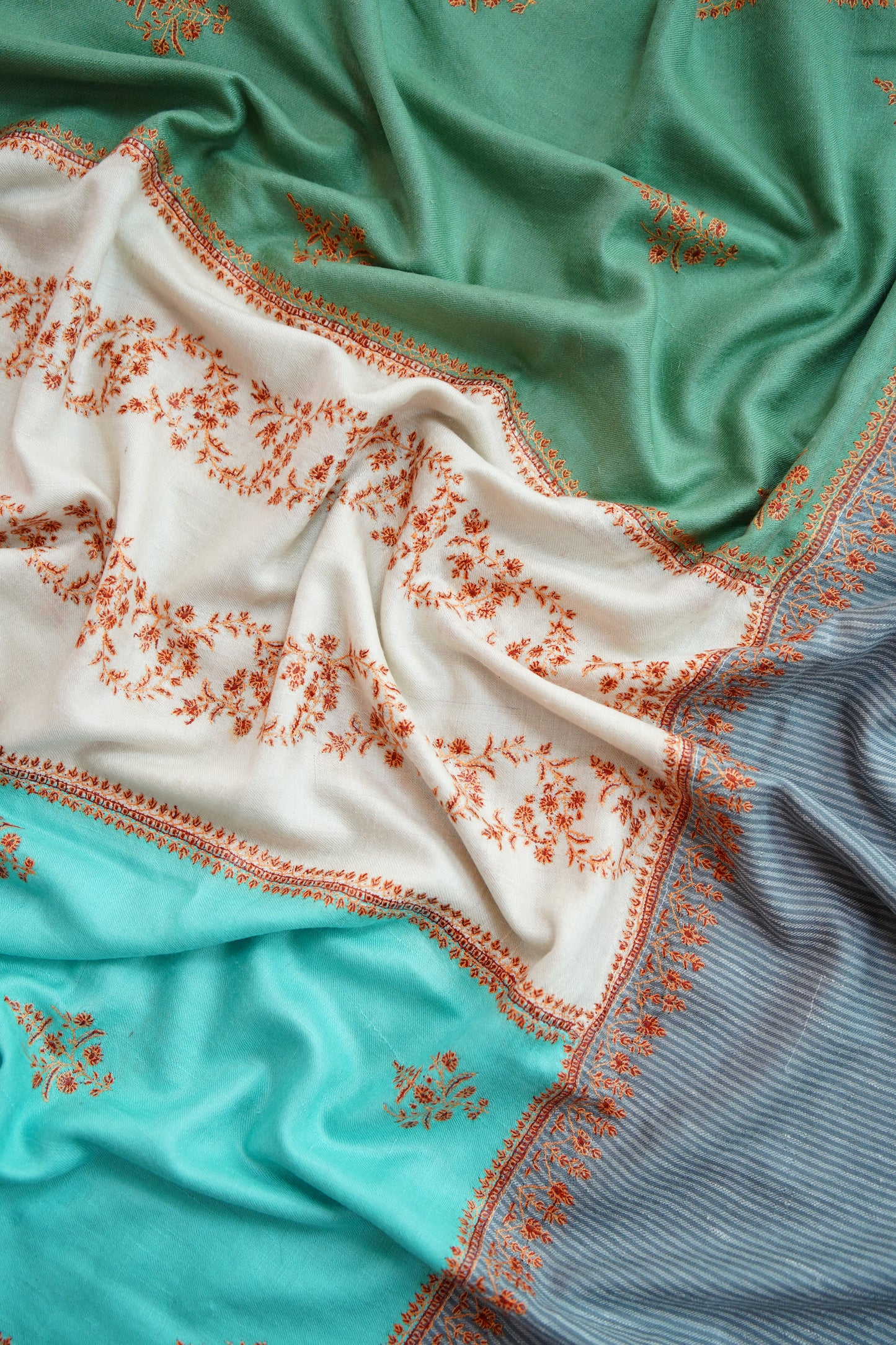 tri-colour GI embroidery pashmina shawl 0193