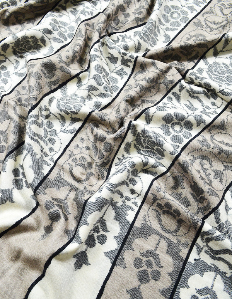 white and grey kani pashmina shawl 7802