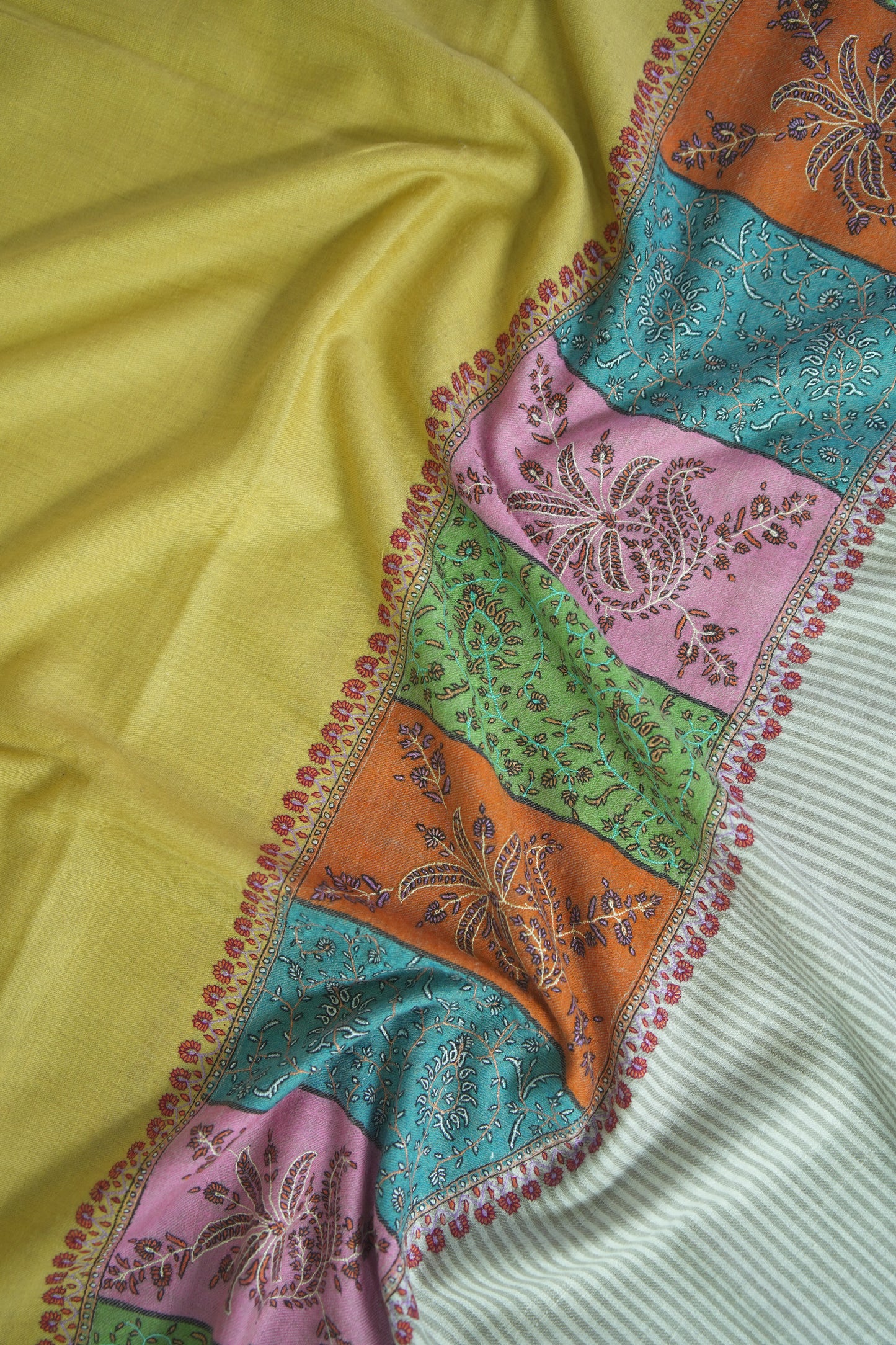 tuscany GI embroidery pashmina shawl 9476