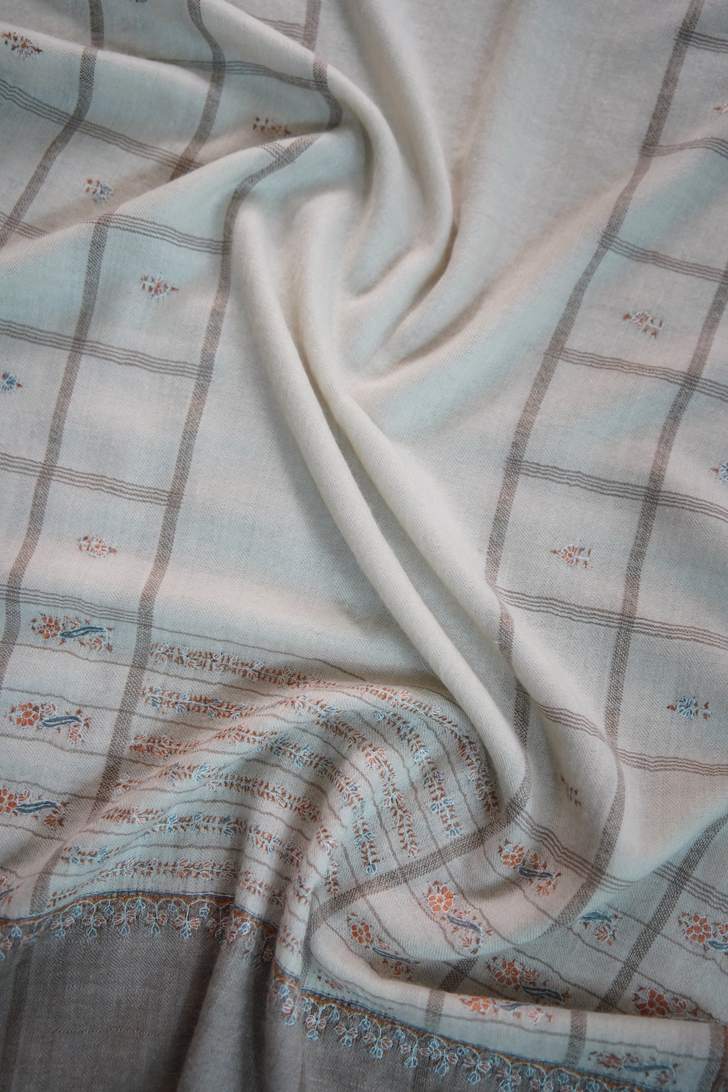 off white GI embroidery pashmina stole 9504