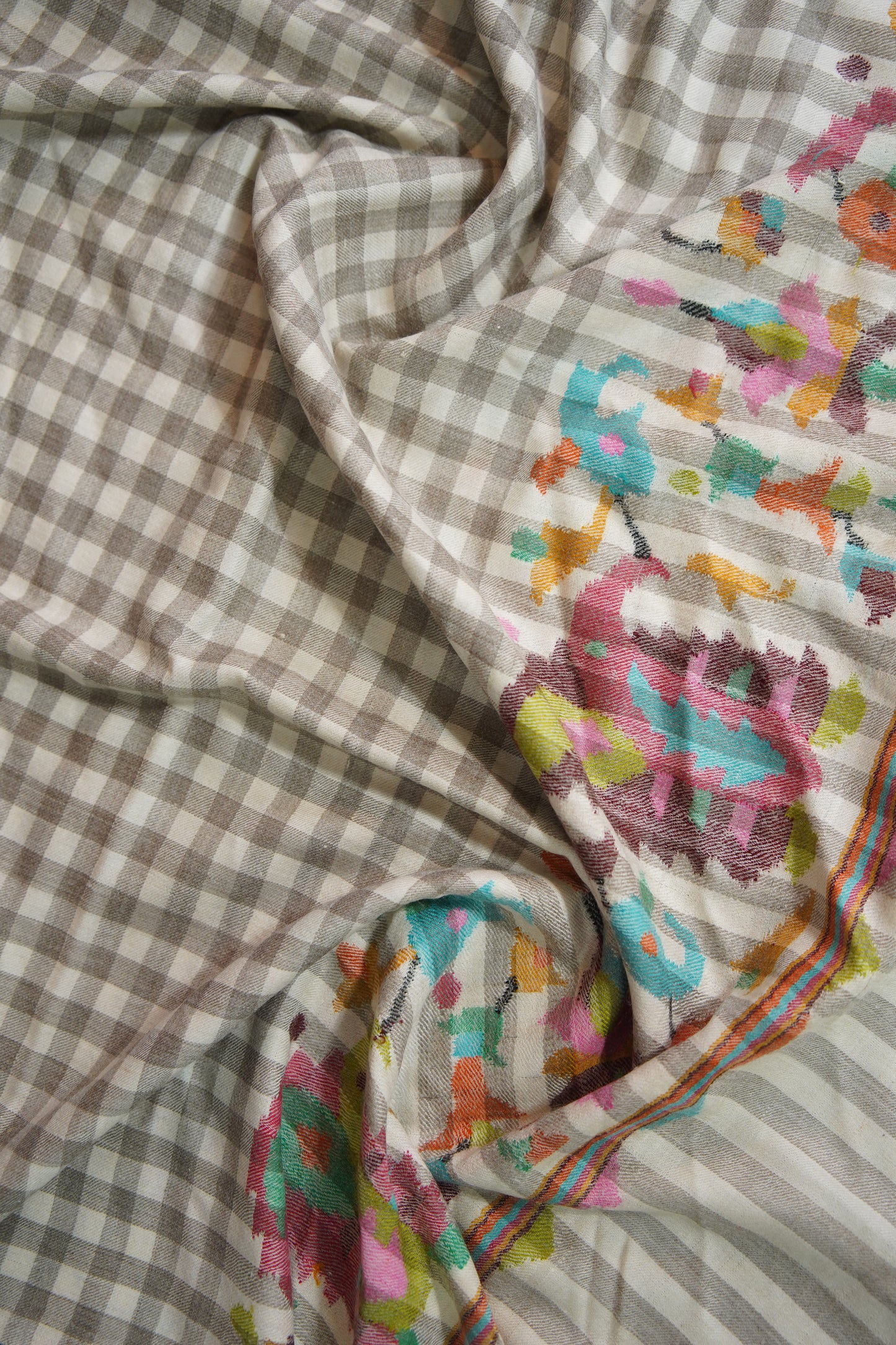 white and natural checked kani palla shawl 9563