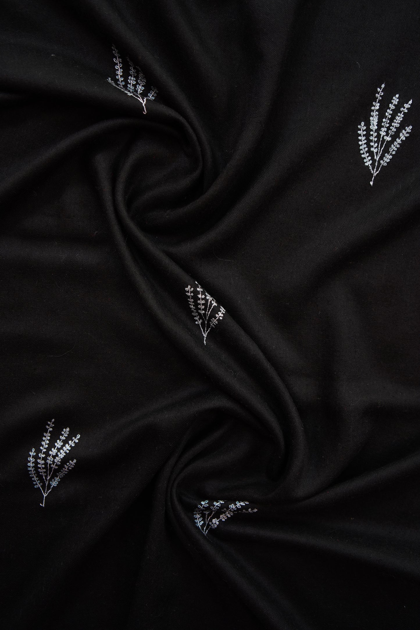 jet black butis embroidery pashmina stole 9881