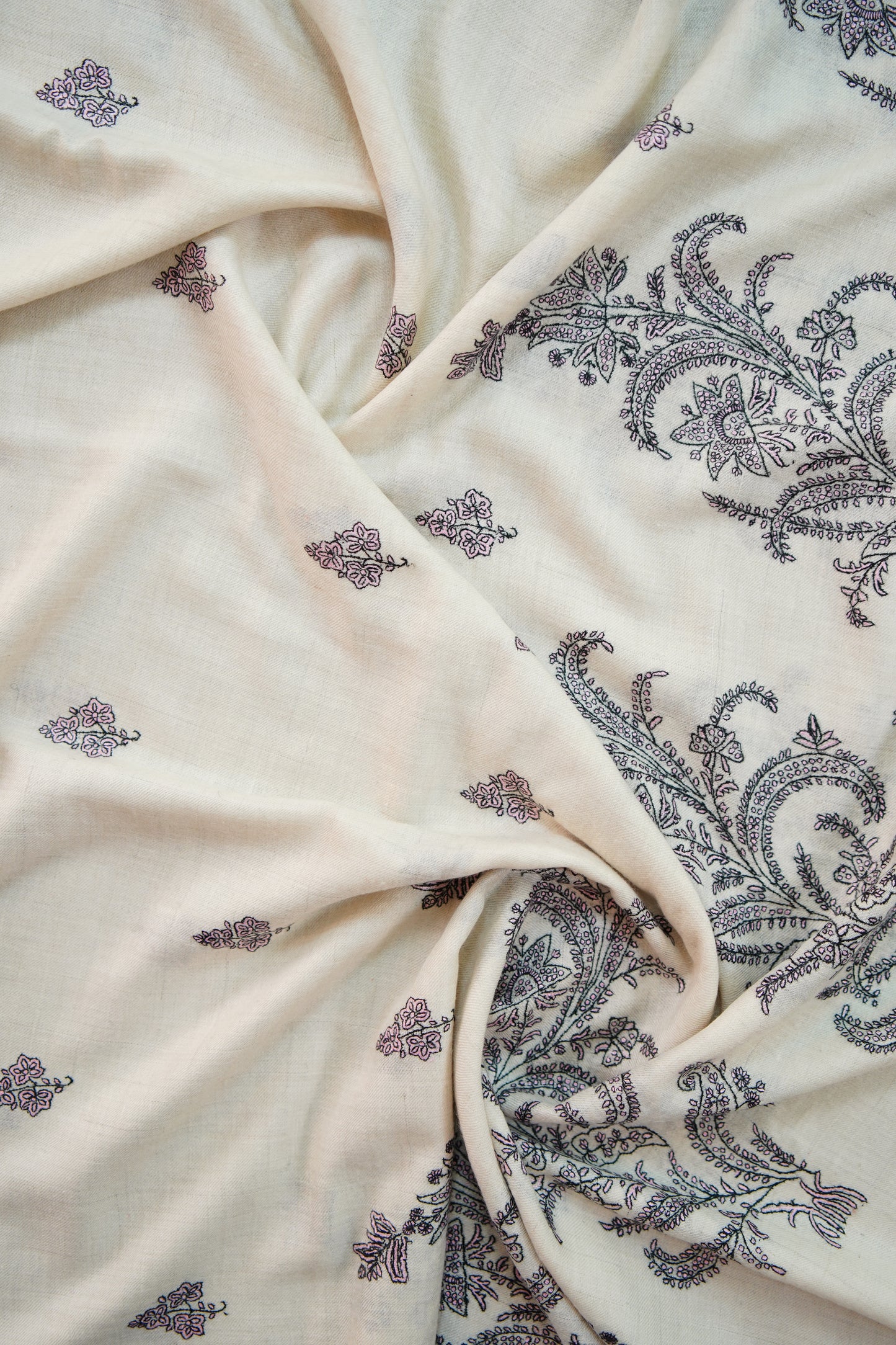 white GI butis embroidery pashmina shawl 9912