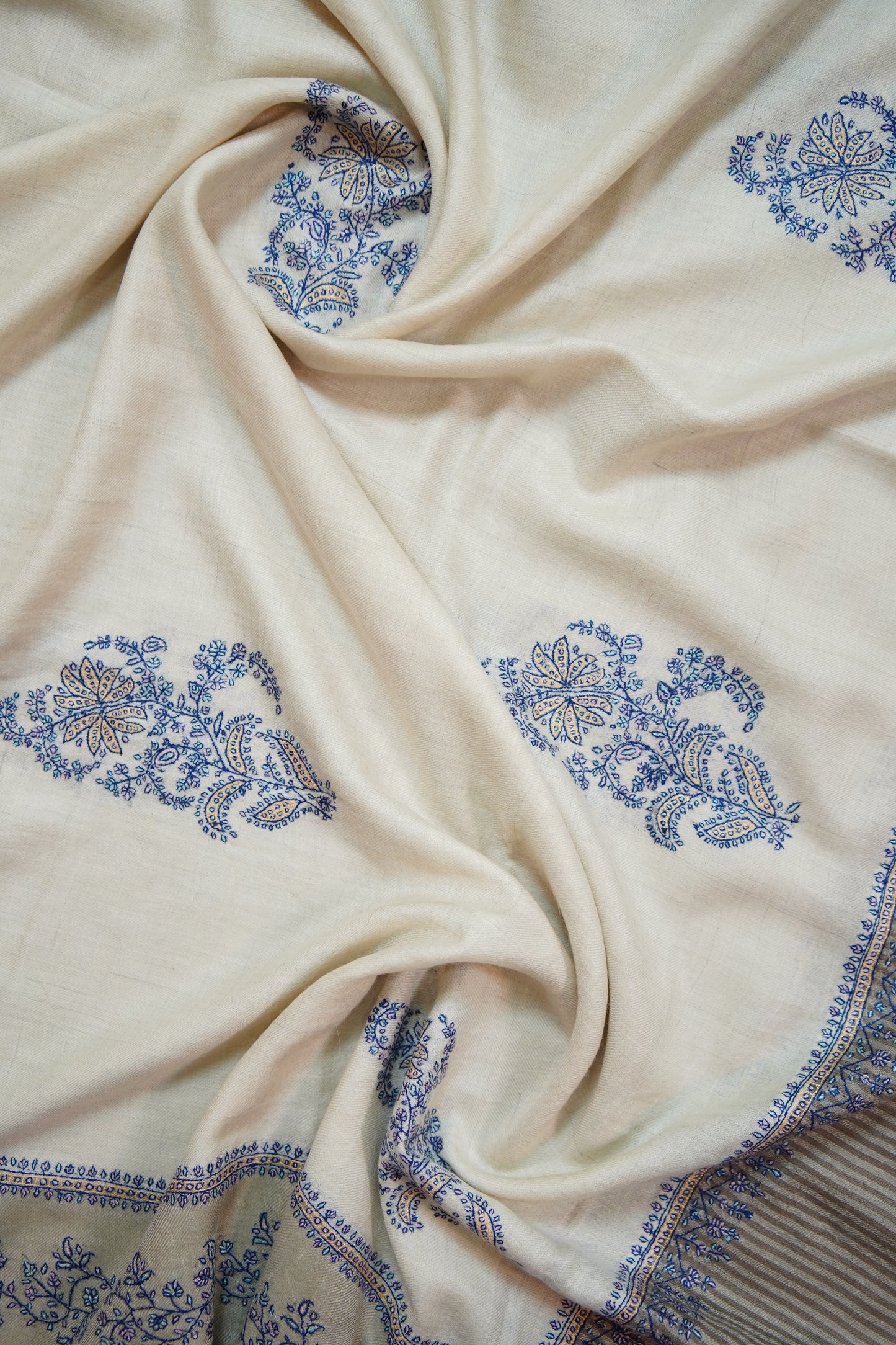 creamy white and natural GI butis embroidery pashmina shawl 9969