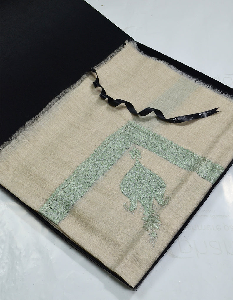 Mussar Rumaal Small Naqsha White RS00047