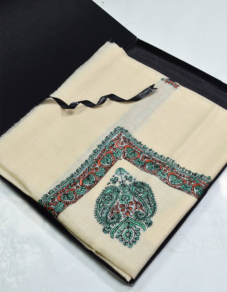 Mussar Rumaal Small Naqsha White RS00049