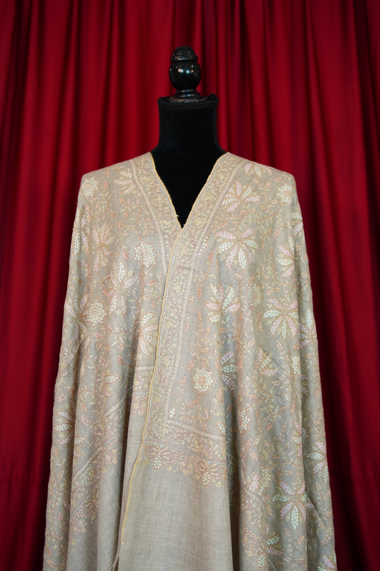 Light natural GI jaali embroidery pashmina shawl 0003