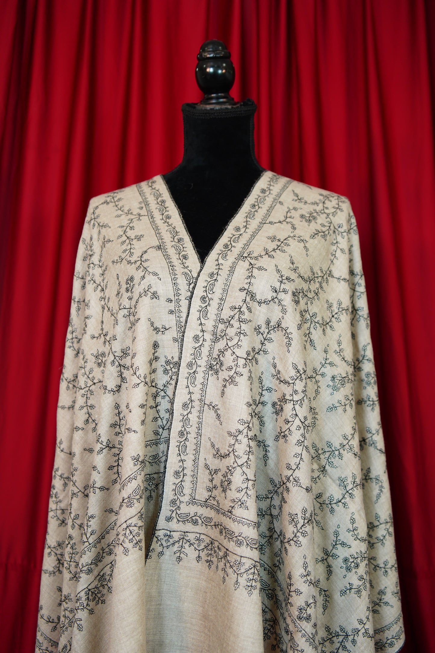 natural GI jaali embroidery pashmina stole 0007