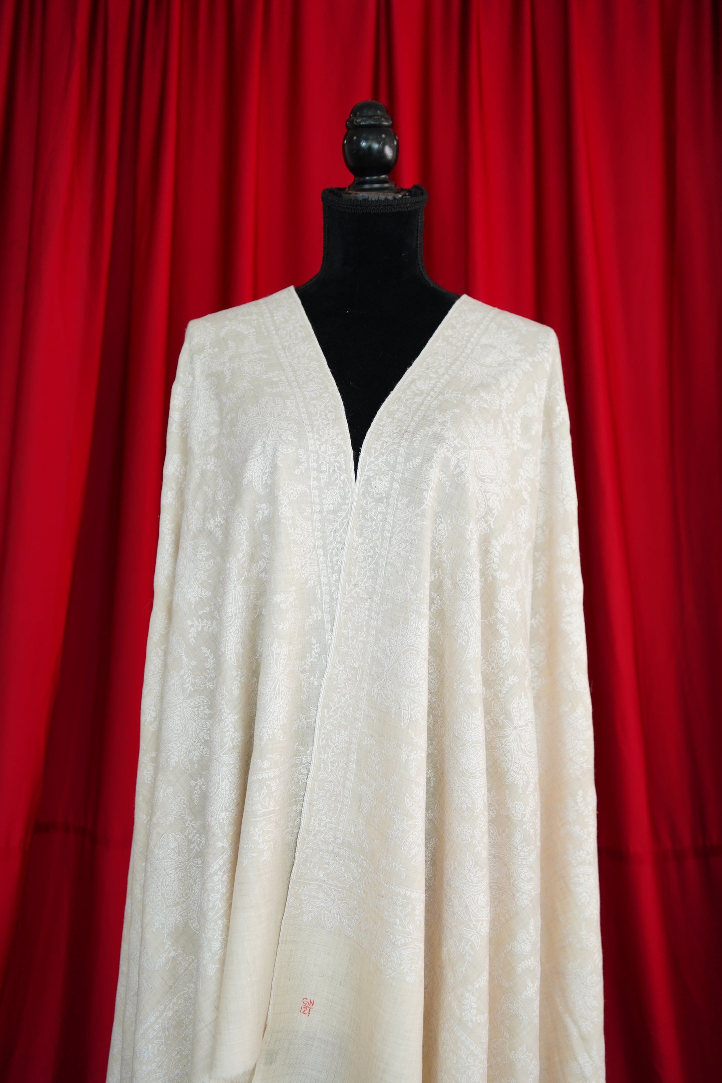 white on white GI embroidery pashmina shawl 0030
