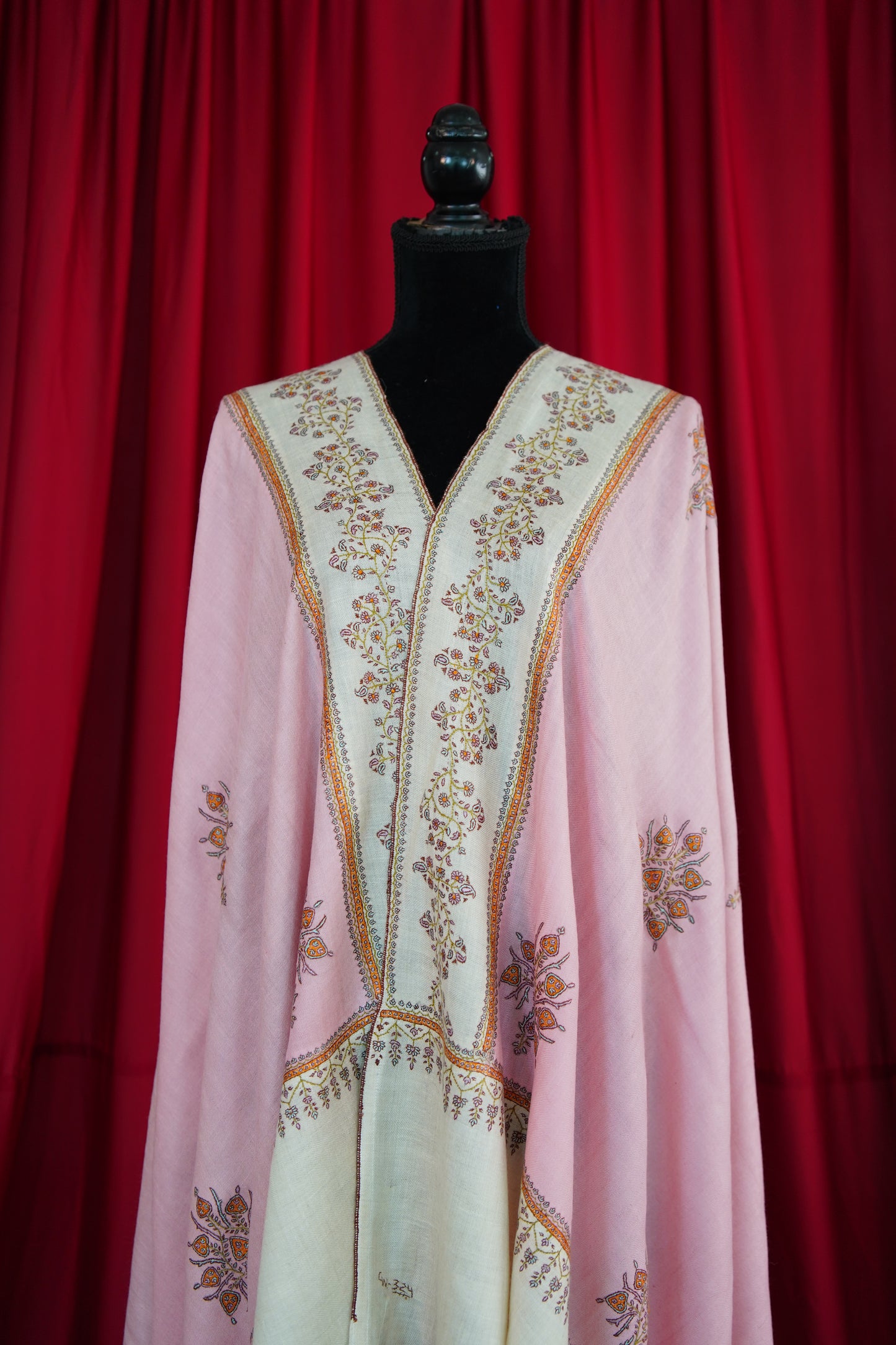 white and pink GI butis embroidery pashmina shawl 0035