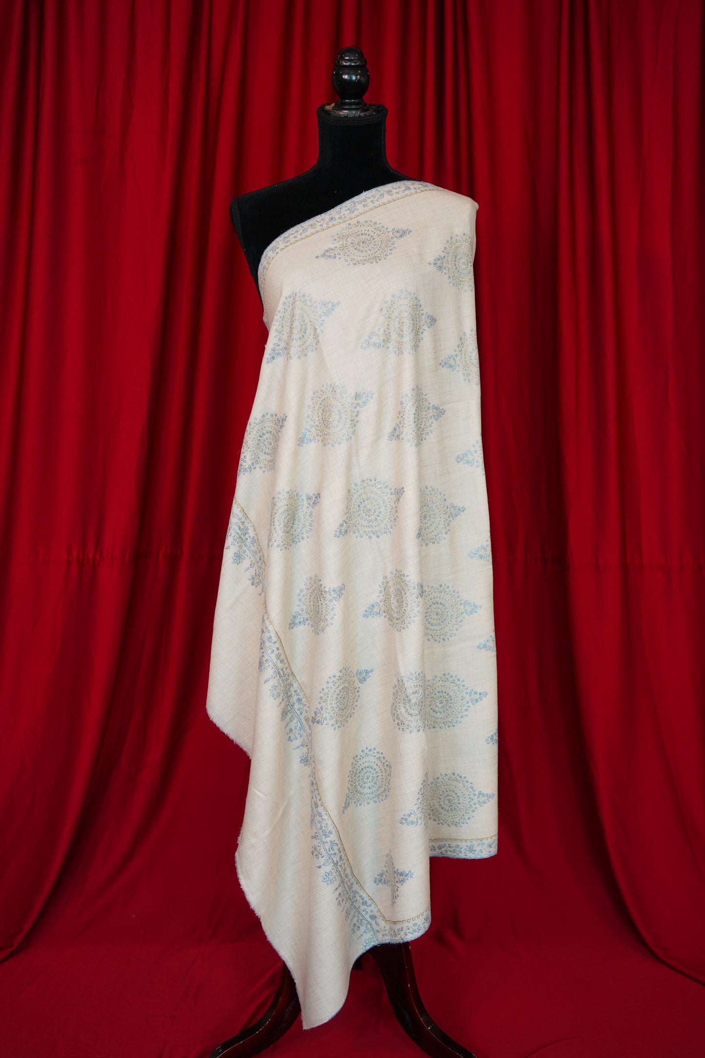 white GI butis embroidery pashmina shawl 0065