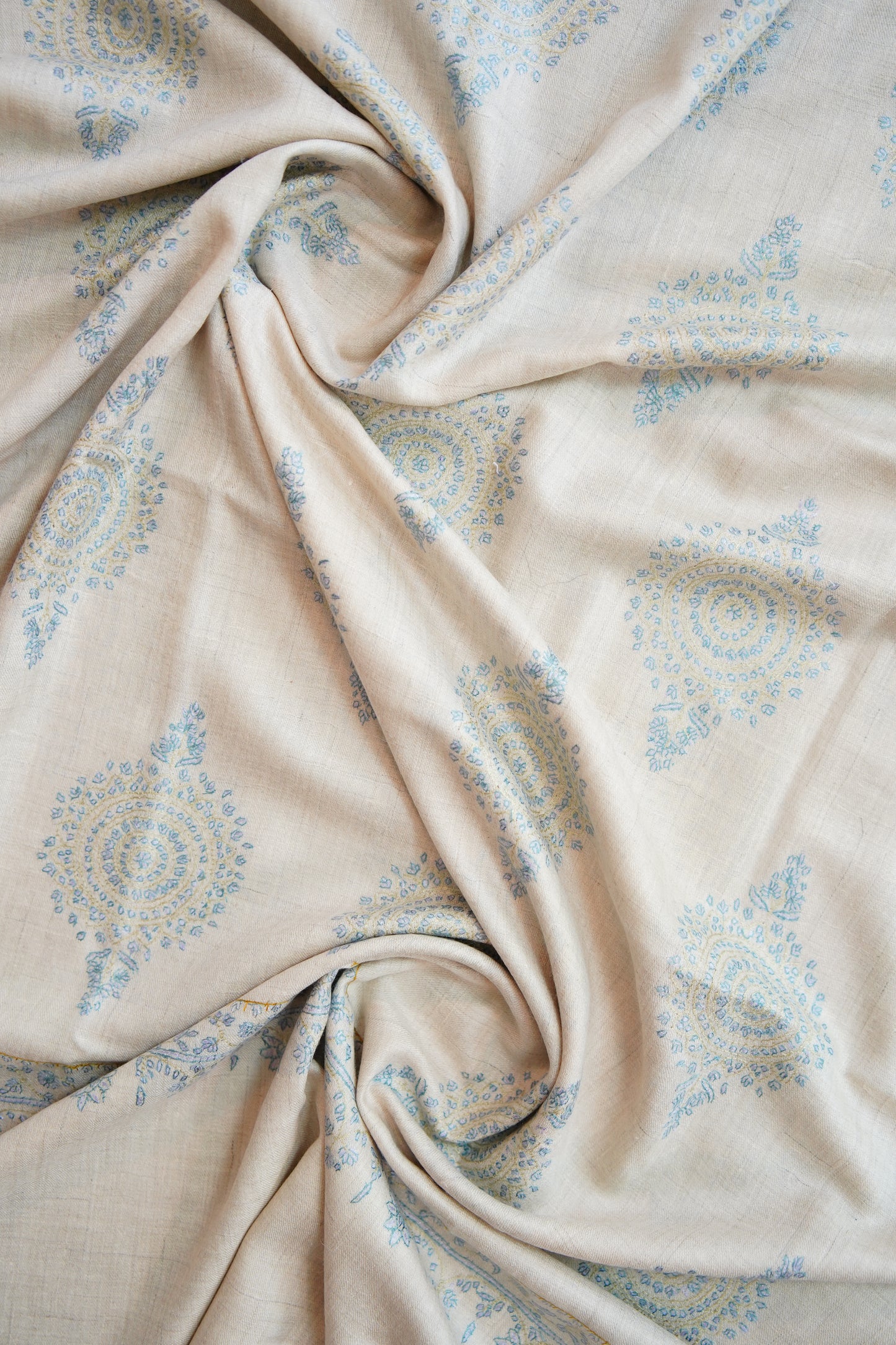 white GI butis embroidery pashmina shawl 0065
