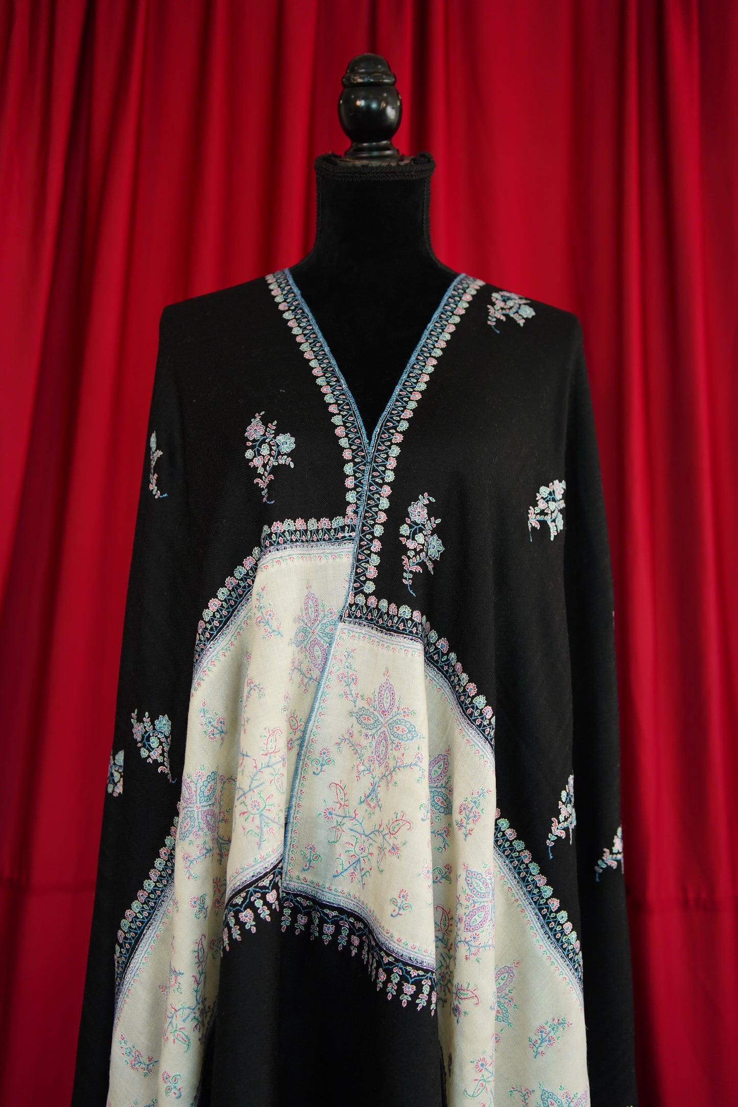 black and white GI embroidery pashmina shawl 0090