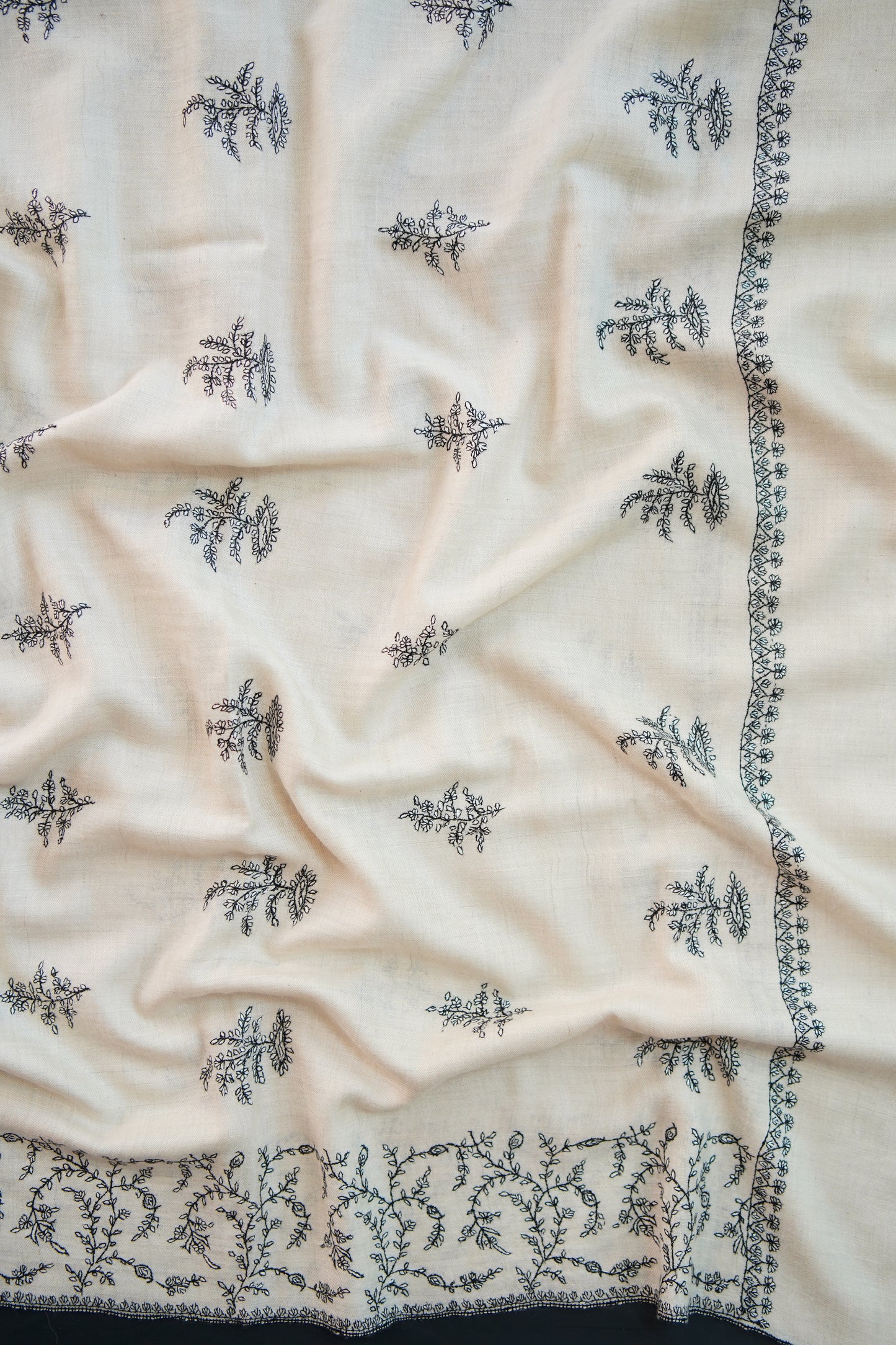 off-white GI butis embroidery pashmina shawl 0094