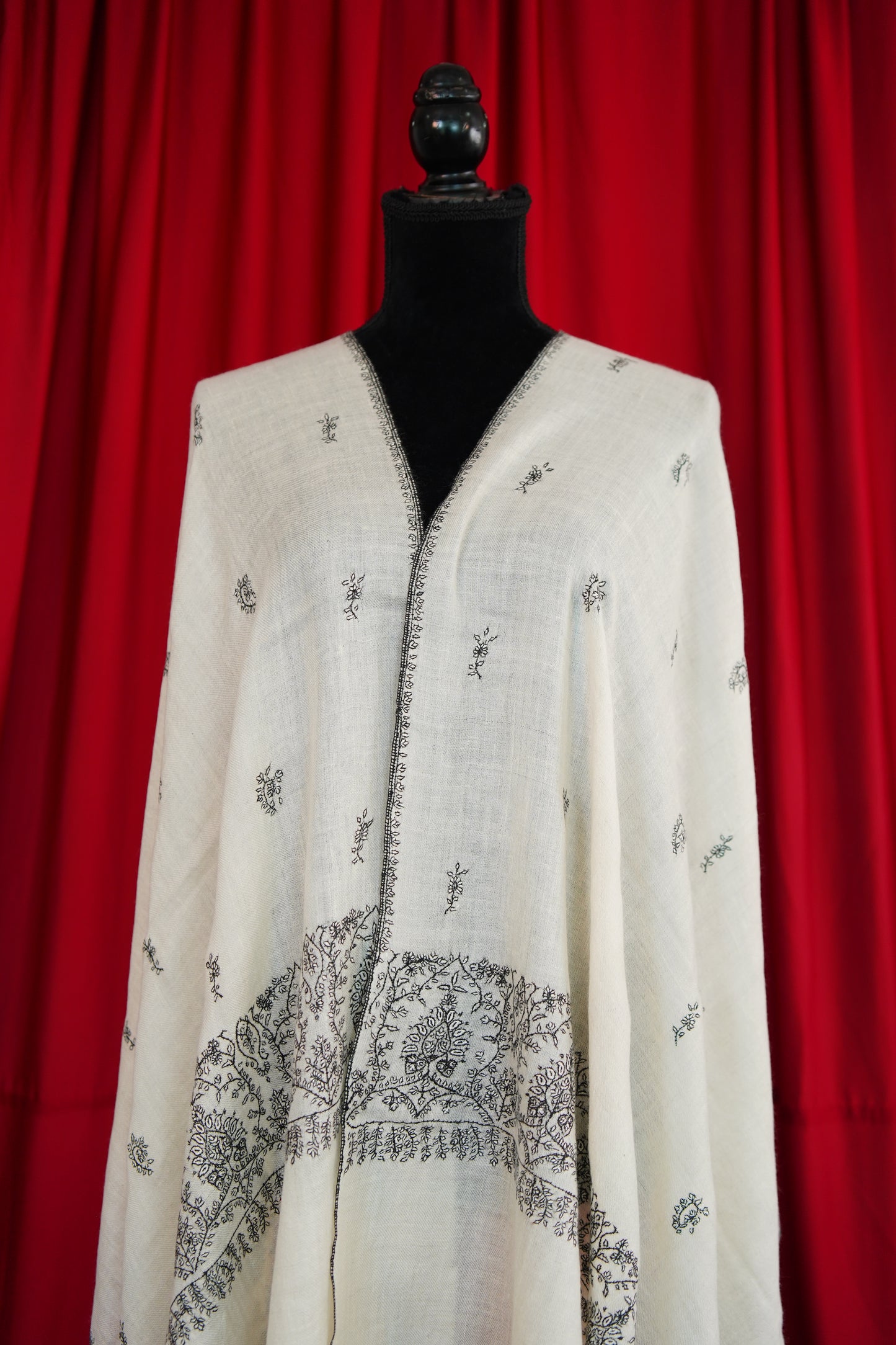 pure white GI butis embroidery pashmina stole 0100