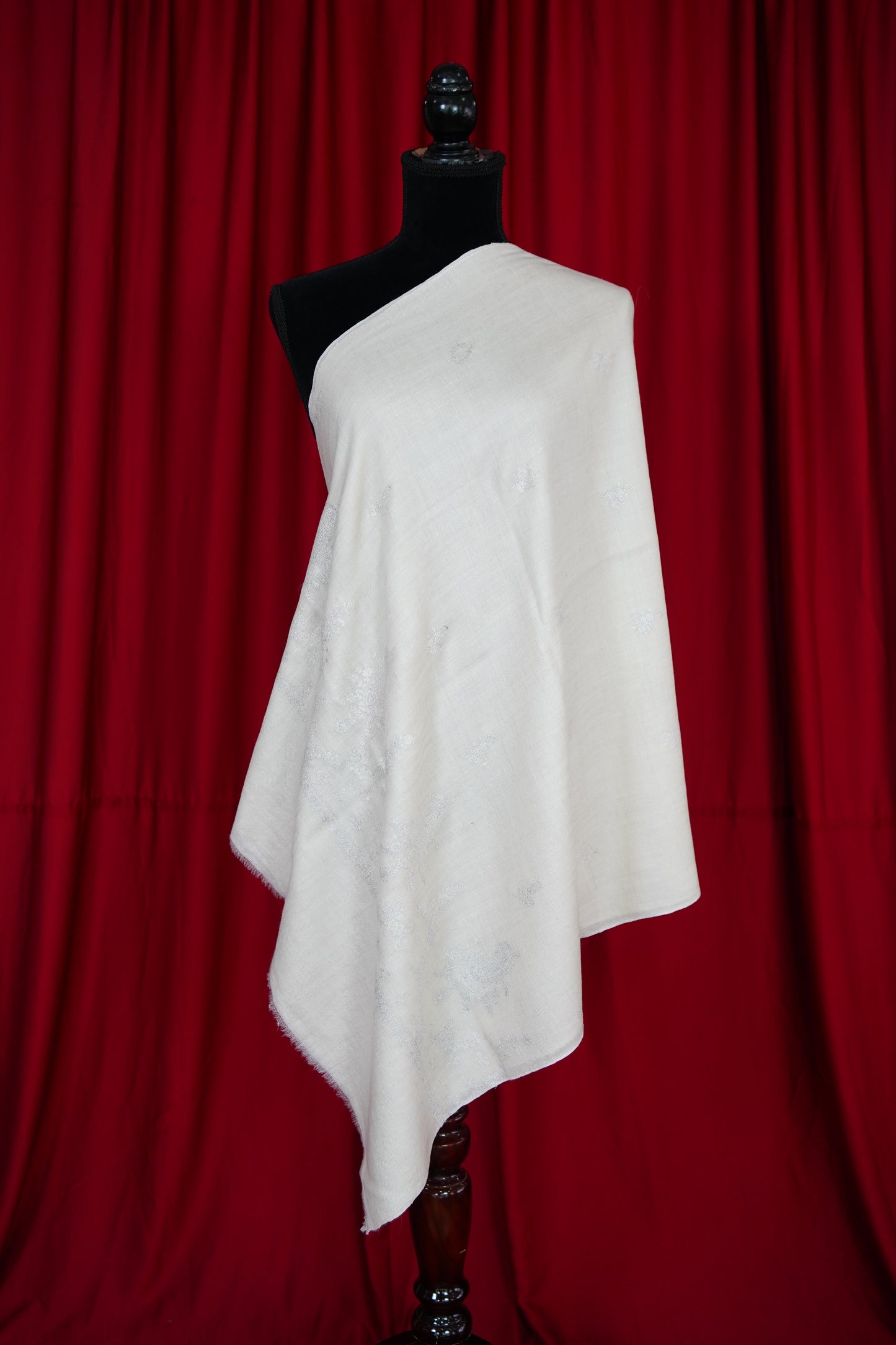 off-white GI embroidery pashmina stole 0108