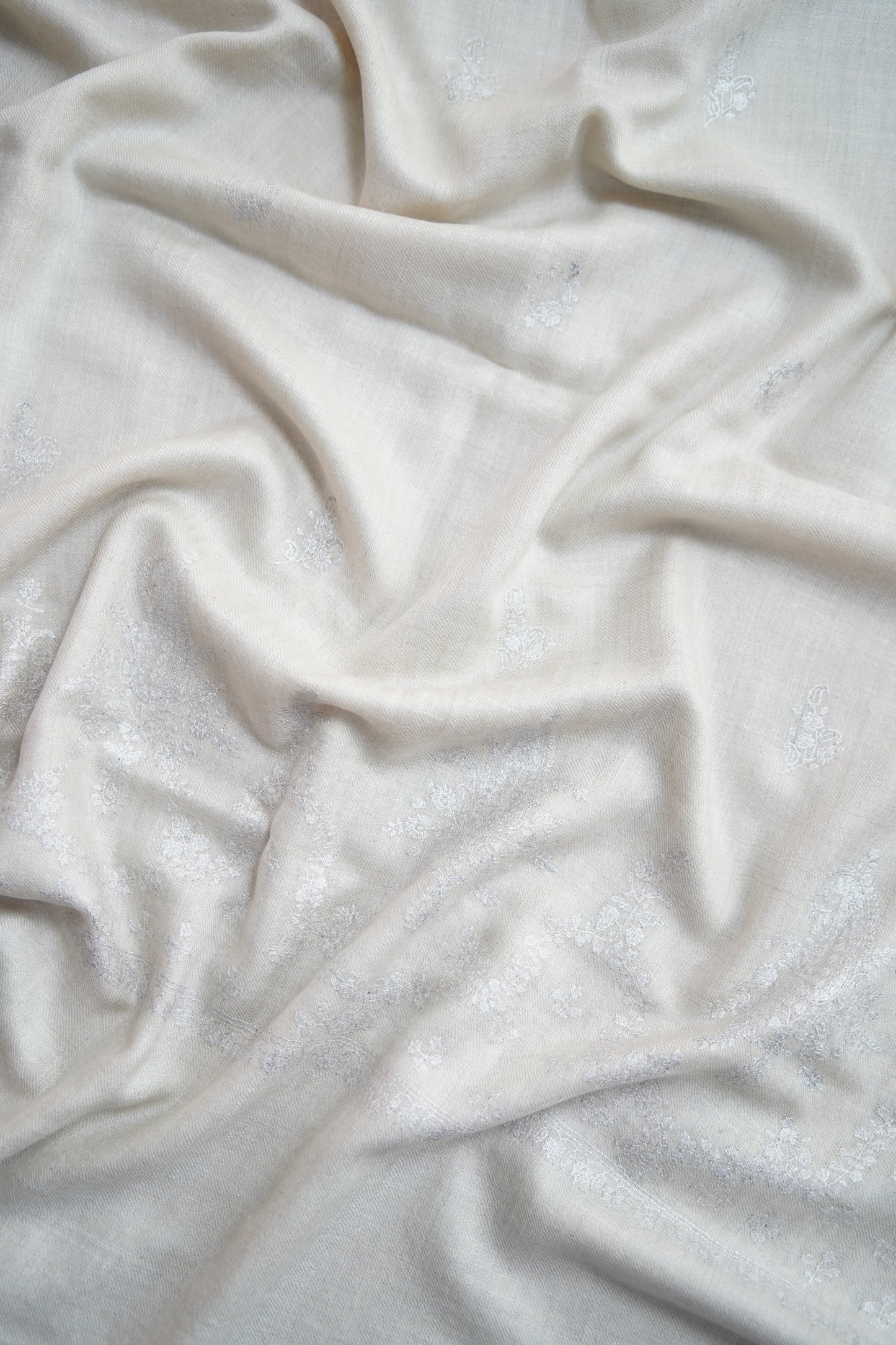 off-white GI embroidery pashmina stole 0108