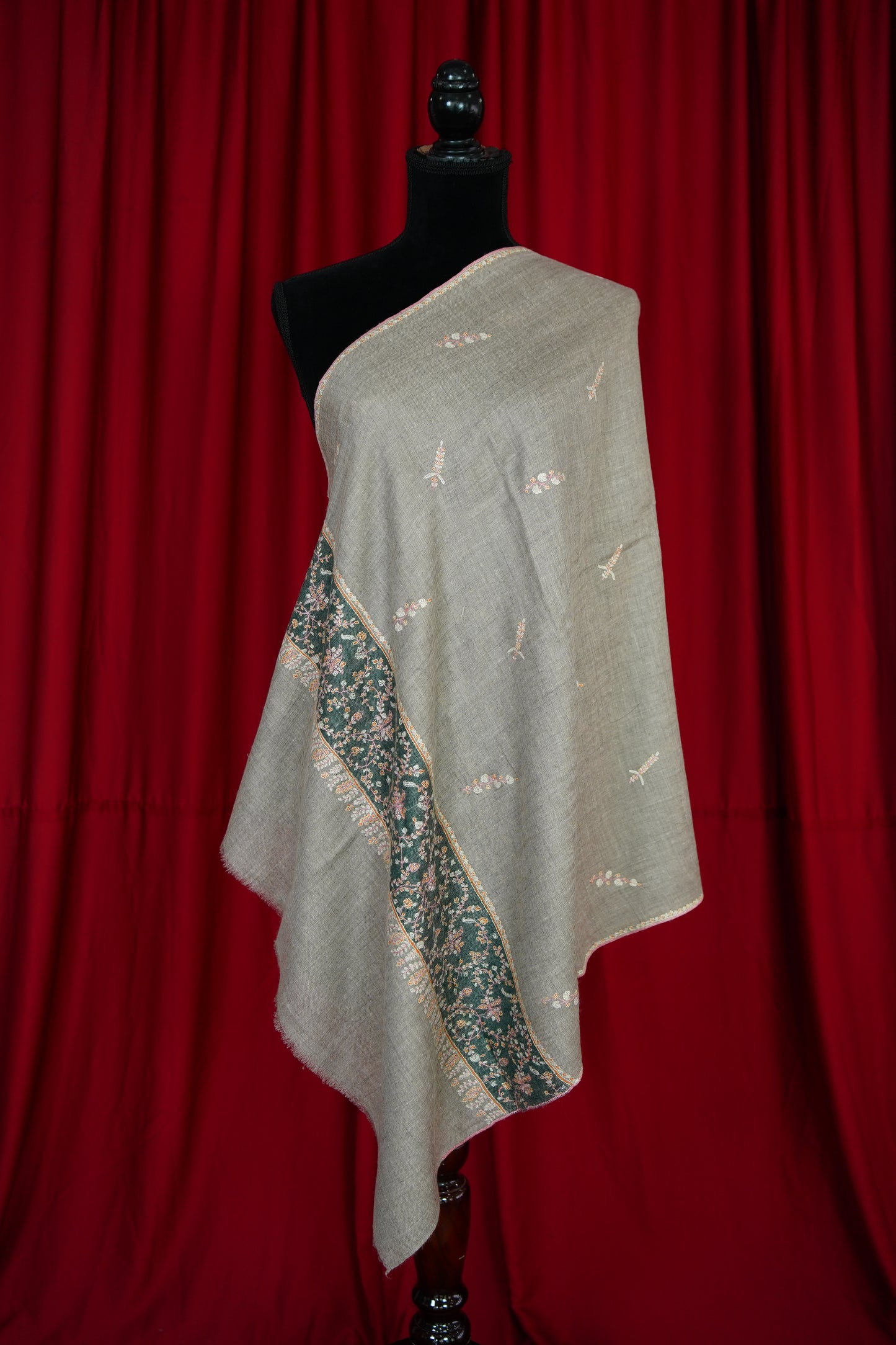 natural butis GI embroidery pashmina stole 0109