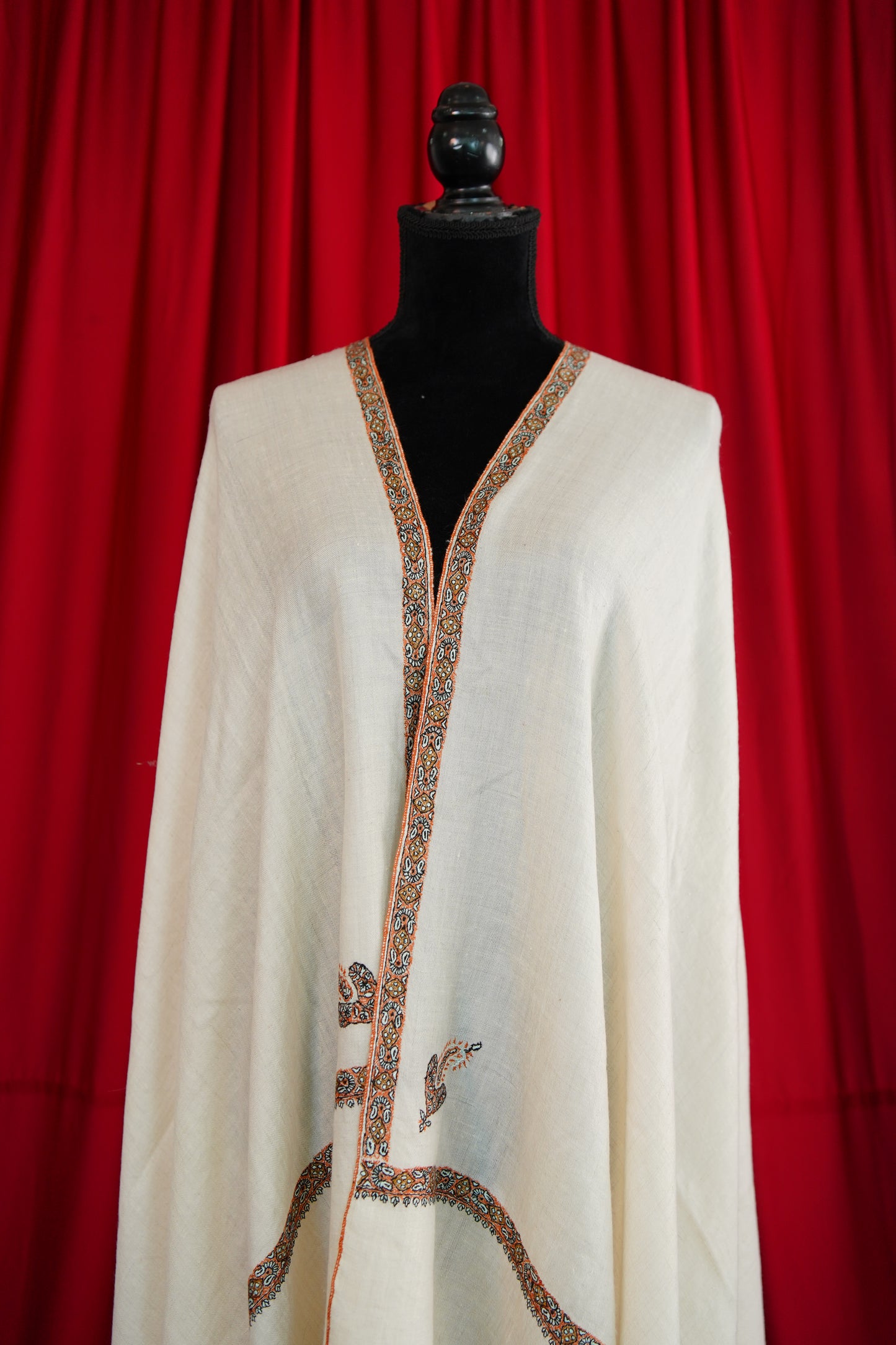 white GI embroidery pashmina shawl 0138