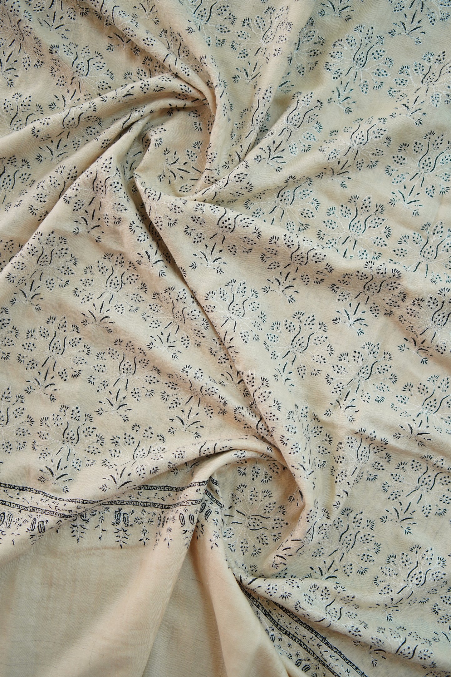 creamy white GI jaali embroidery pashmina shawl 0139