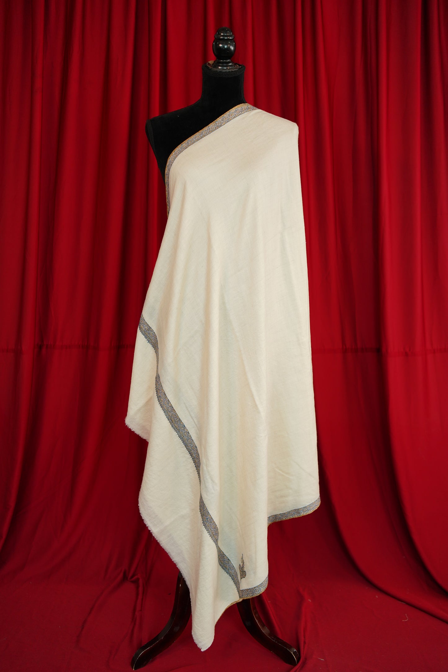 creamy white GI embroidery pashmina shawl 0152