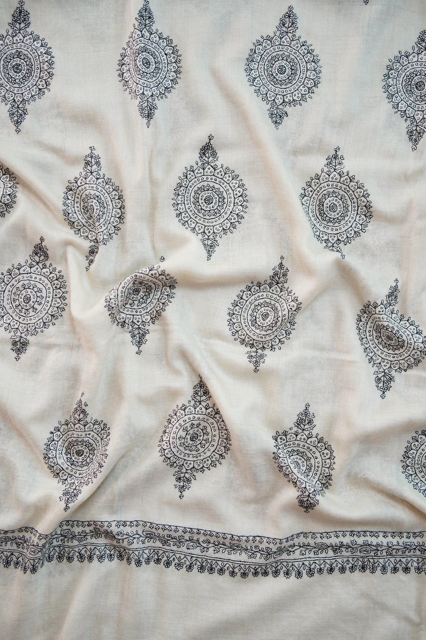 pure white GI butis embroidery pashmina shawl 0157
