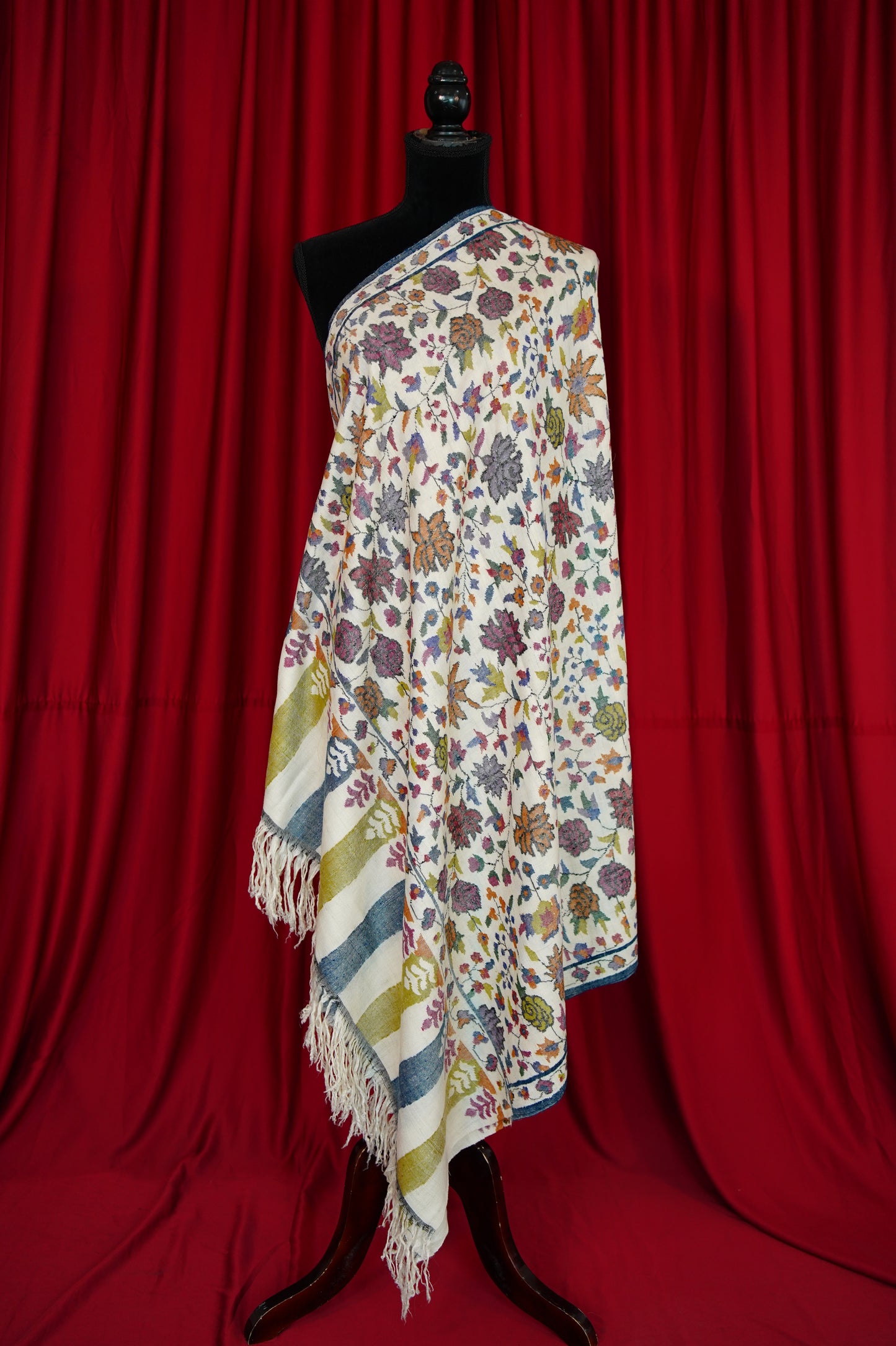 pure white GI kani jamma pashmina shawl 0180
