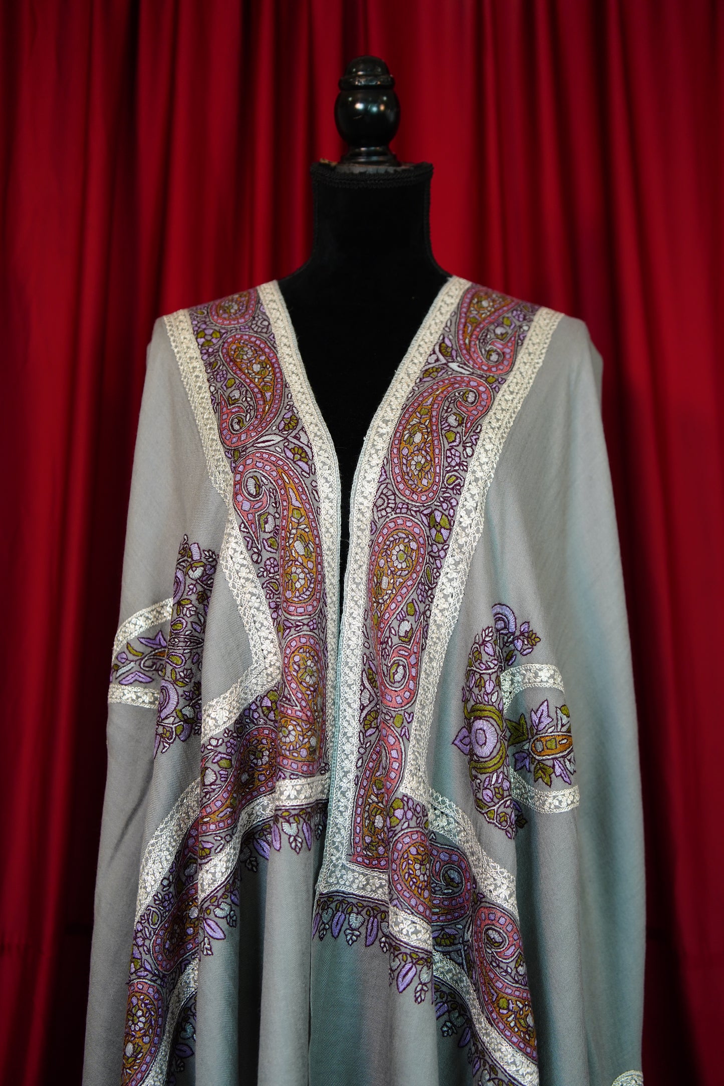 laurel GI embroidery pashmina shawl 0200
