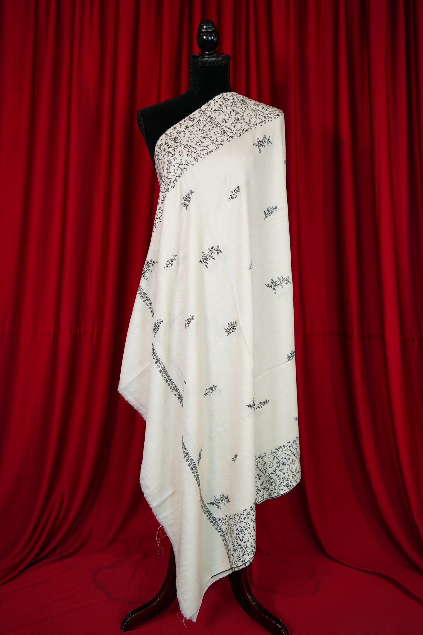 pure white GI butis embroidery pashmina shawl 0207