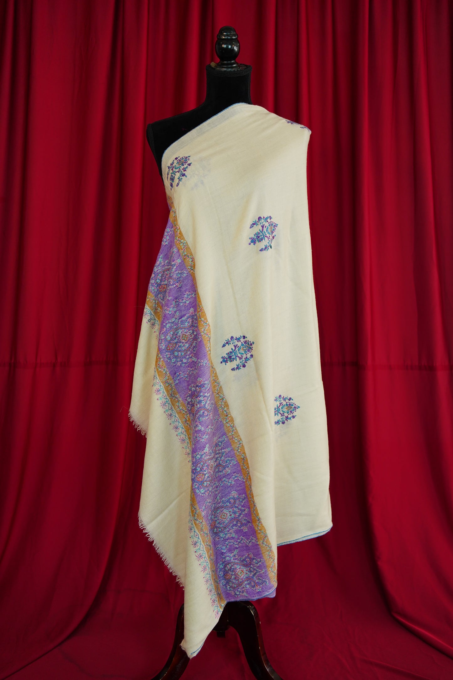 creamy white GI butis embroidery pashmina shawl 0209
