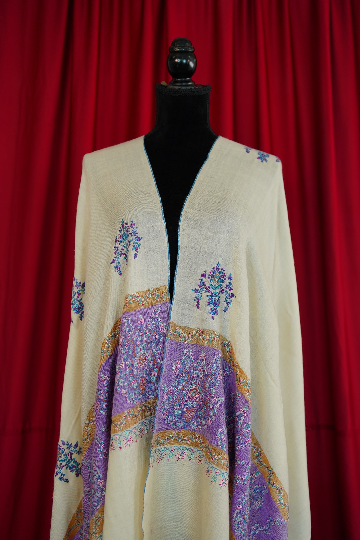 creamy white GI butis embroidery pashmina shawl 0209