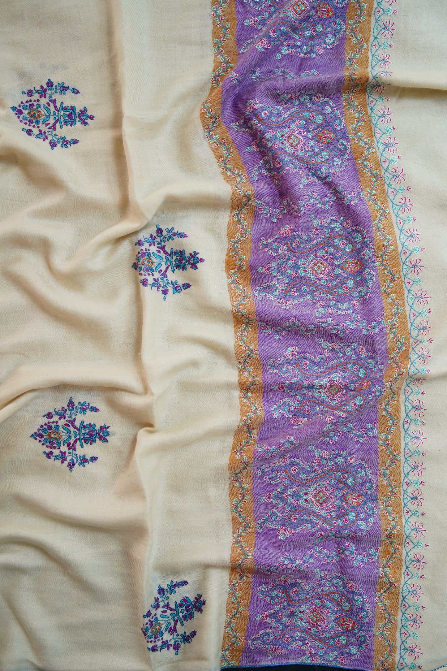 creamy white GI butis embroidery pashmina shawl 0209
