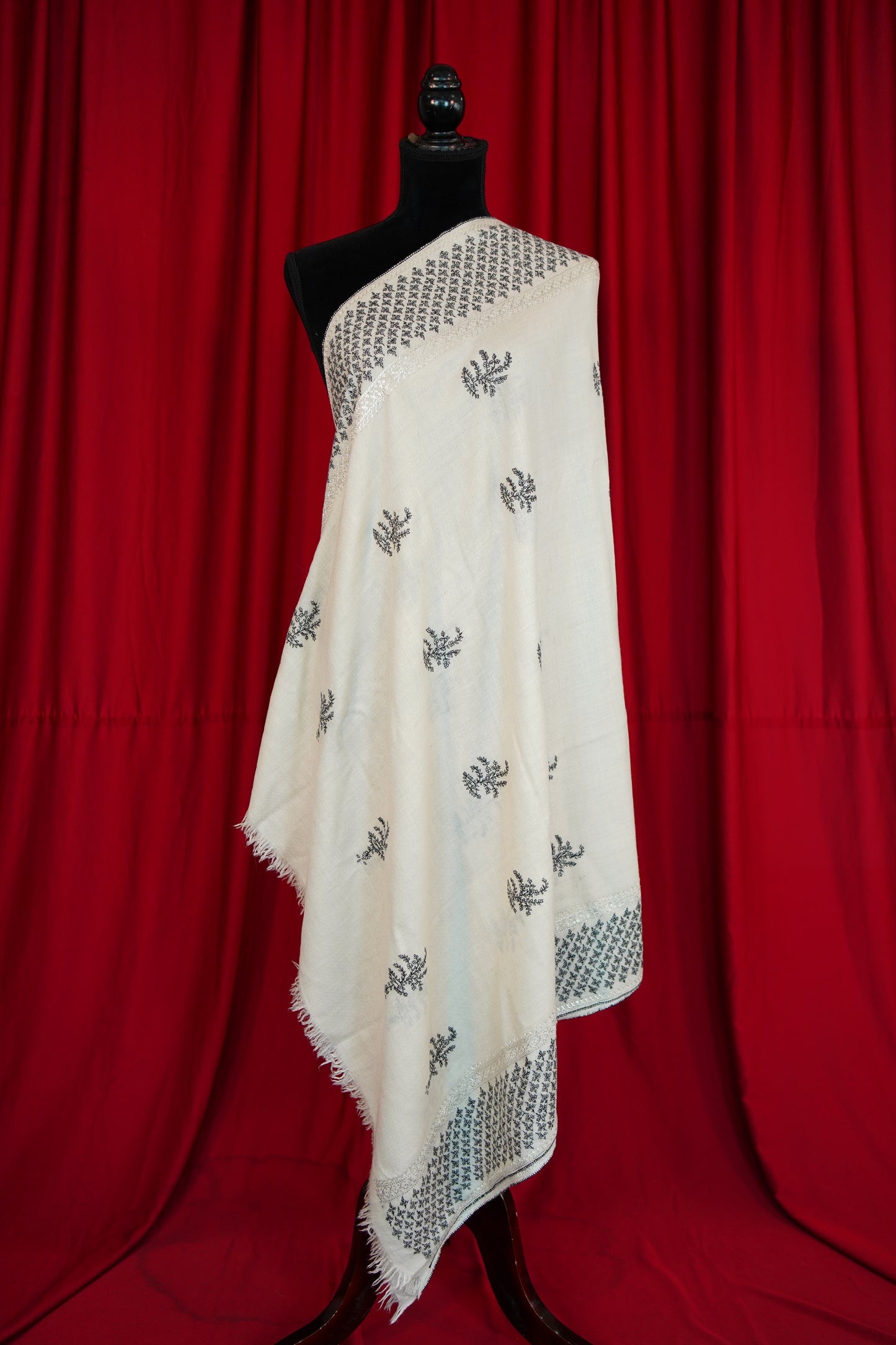 pure white GI embroidery pashmina shawl 0213