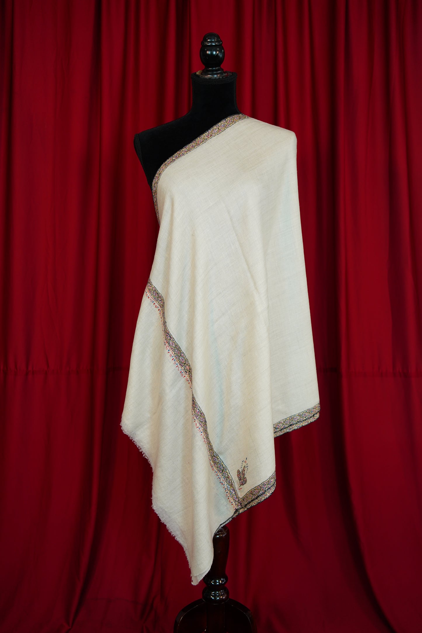 creamy white GI embroidery pashmina stole 0222