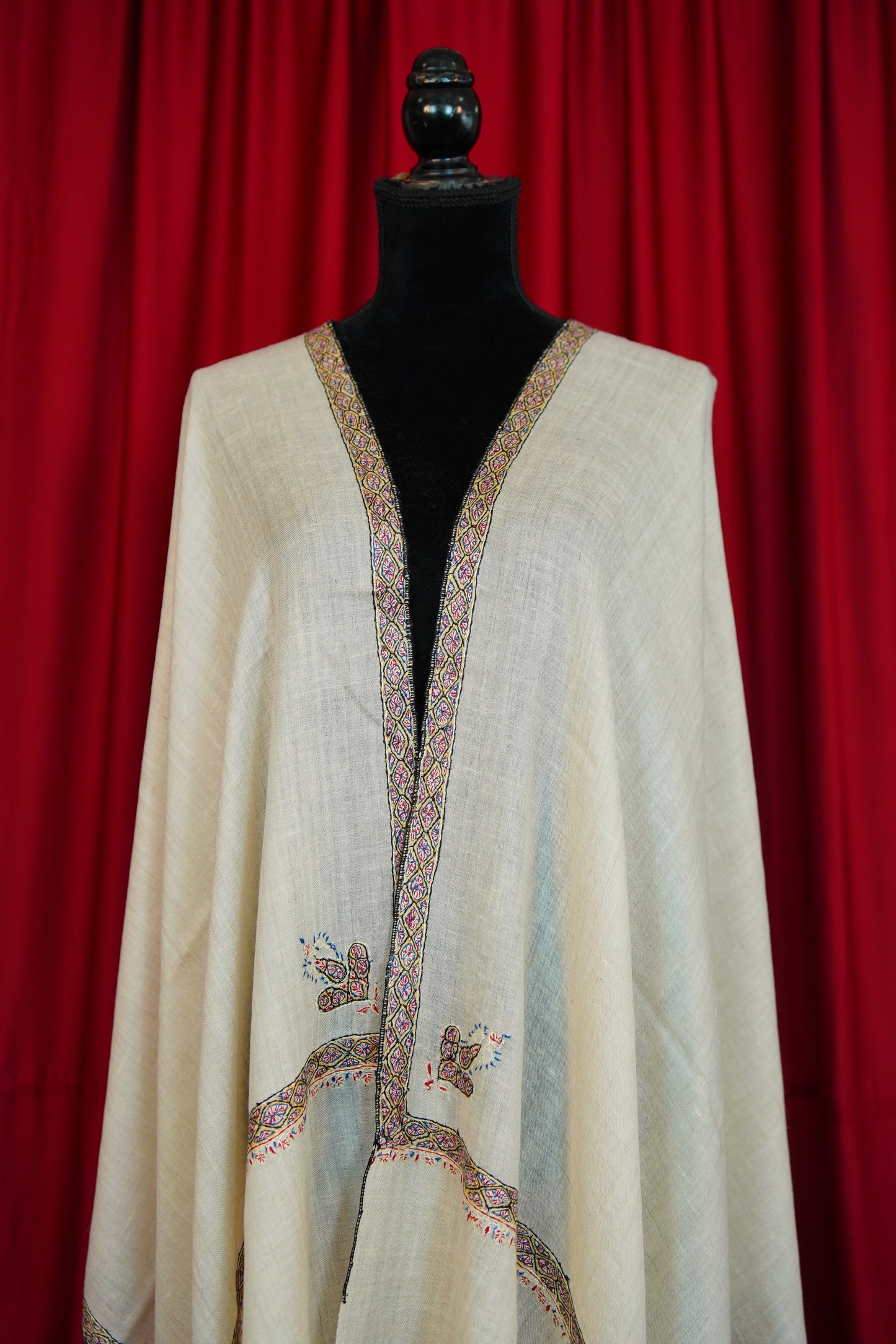creamy white GI embroidery pashmina stole 0222