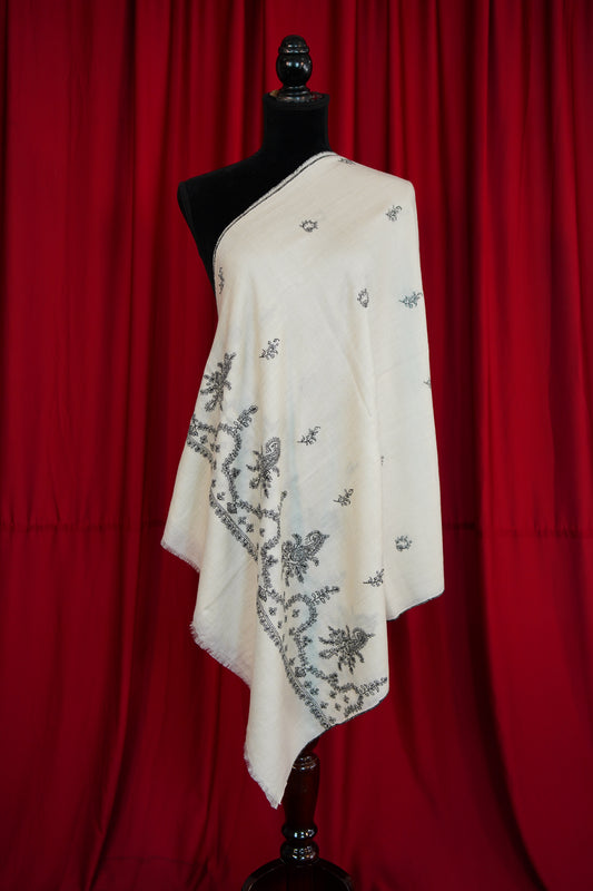 white GI butis embroidery pashmina stole 0227