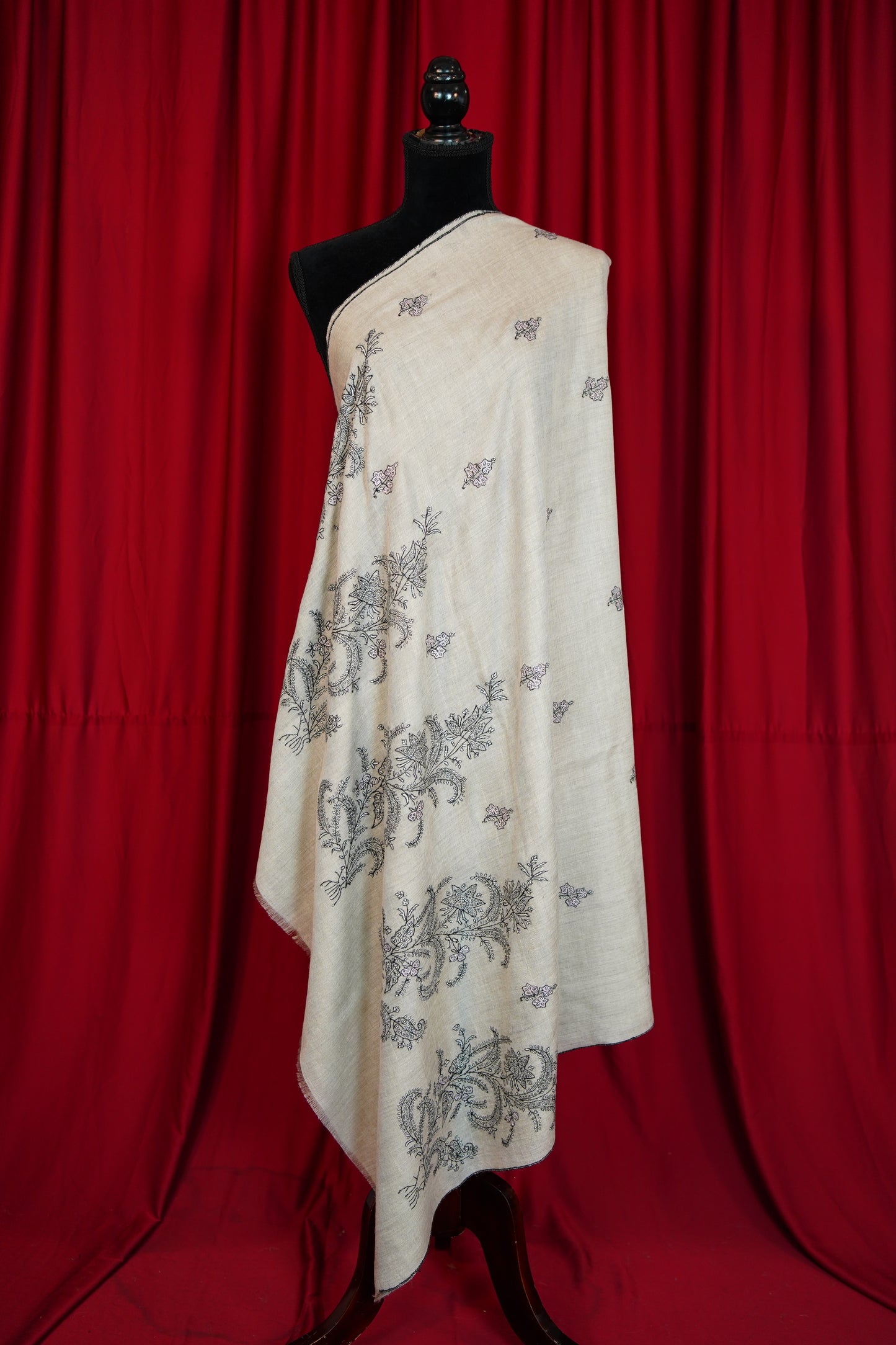 natural GI butis embroidery pashmina shawl 0245