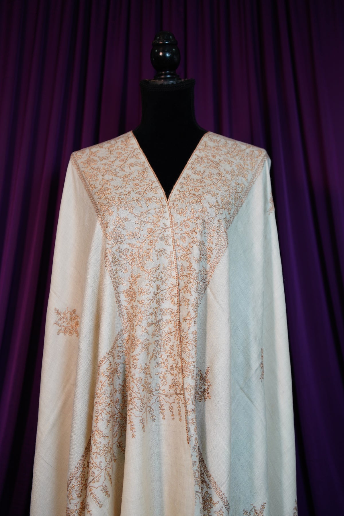 off-white GI butis embroidery pashmina shawl 0279