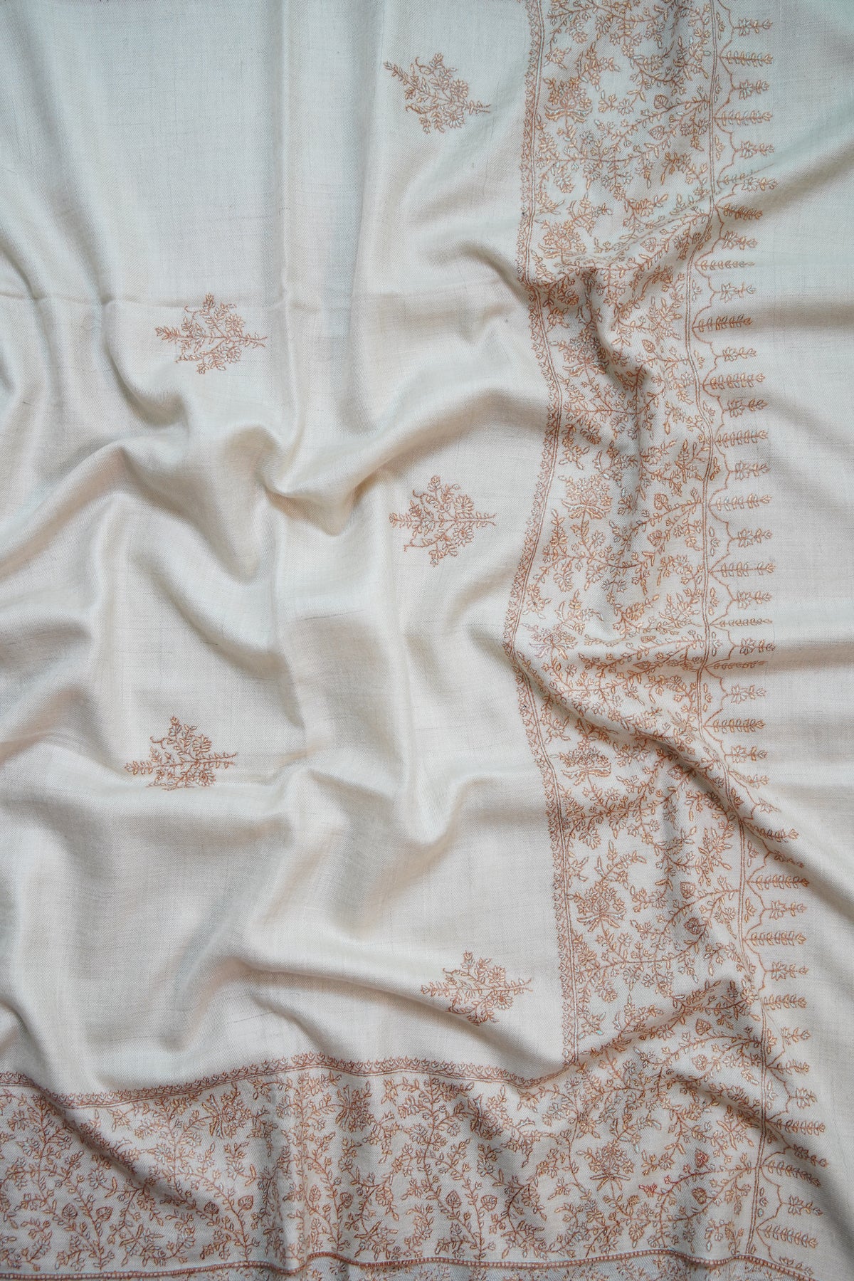 off-white GI butis embroidery pashmina shawl 0279