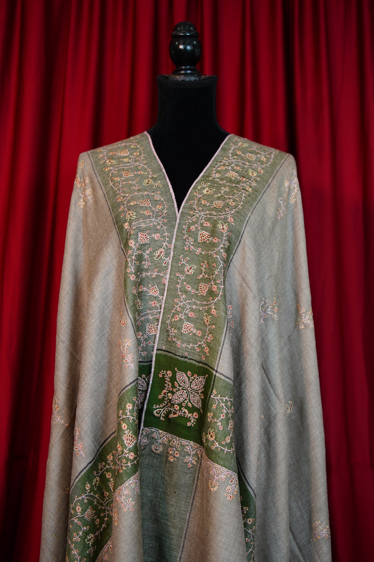 natural GI butis embroidery pashmina shawl 0281