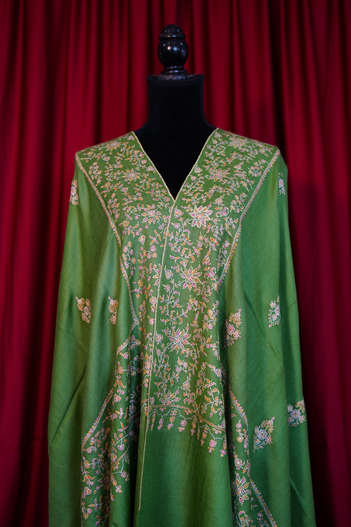 green GI butis embroidery pashmina shawl 0285