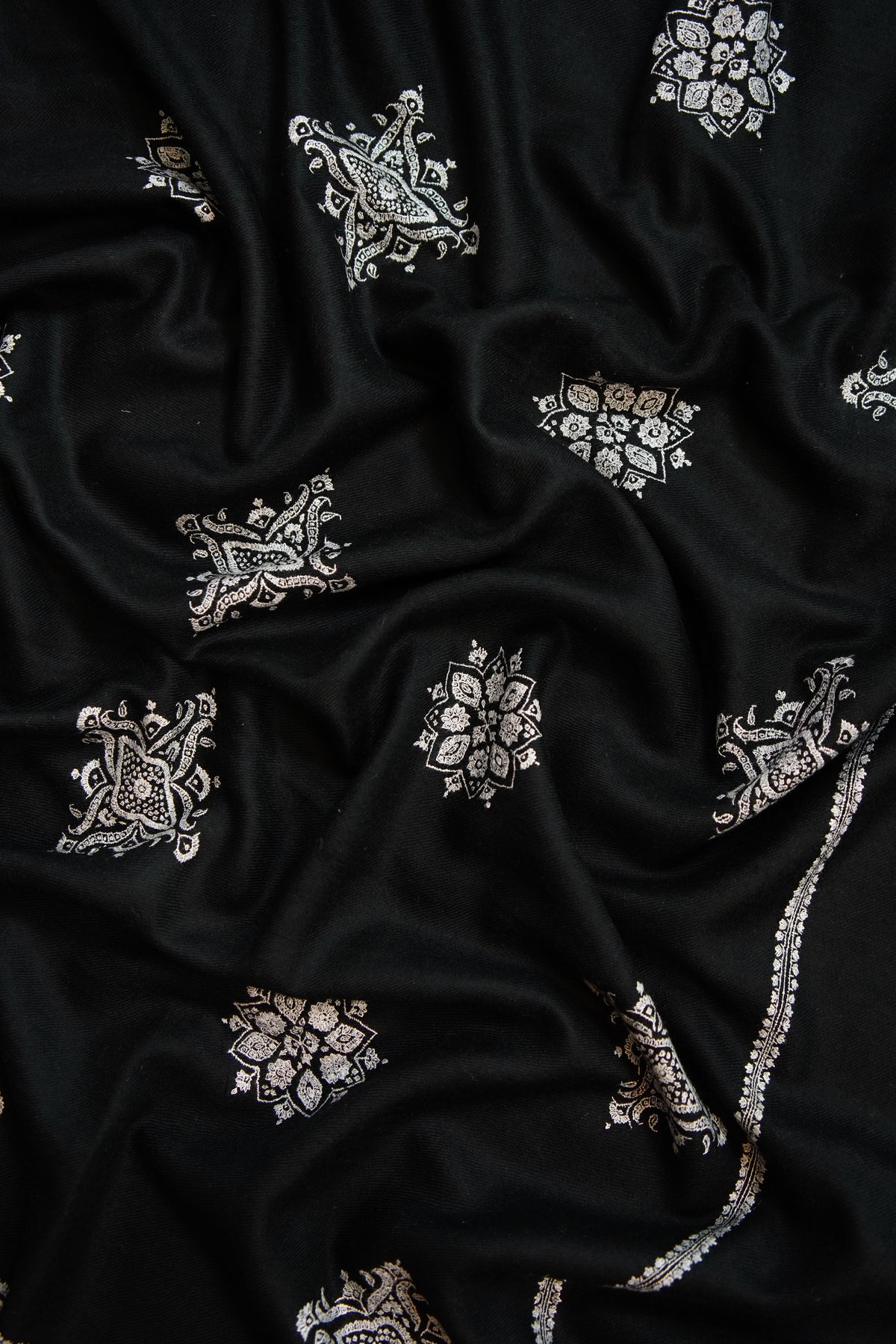 jet black GI butis embroidery pashmina shawl 0287