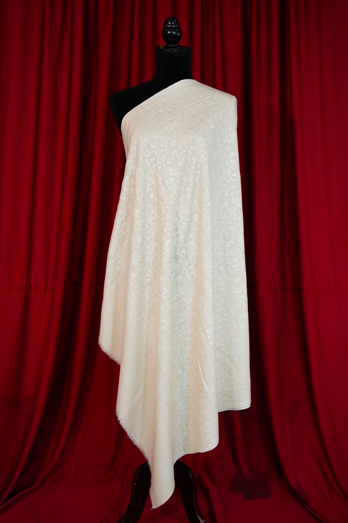 white on white GI embroidery pashmina shawl 0293