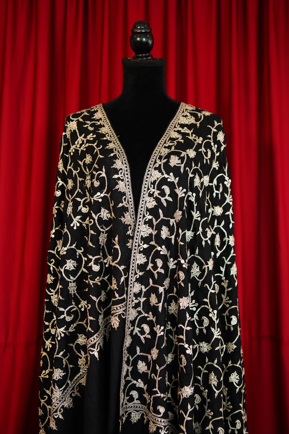 jet black GI tilla jaali embroidery pashmina shawl 0298