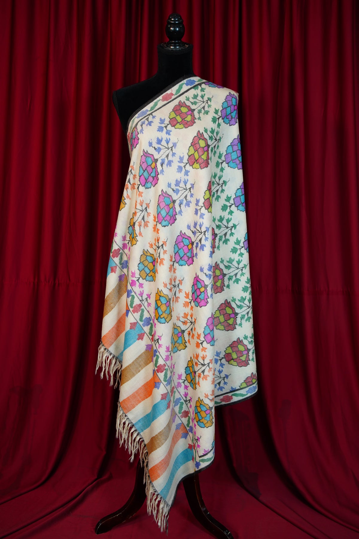 creamy white kani jamma shawl 0341